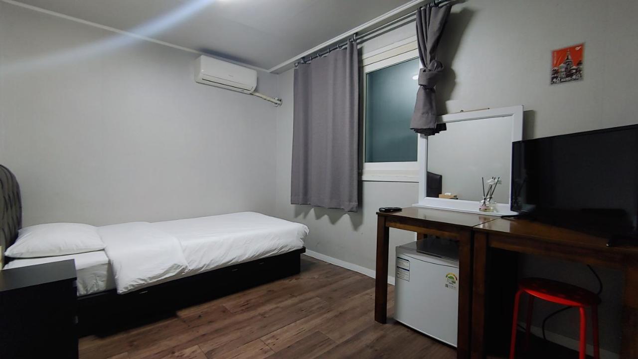 Hotel 1012 House Namsan à Séoul Extérieur photo