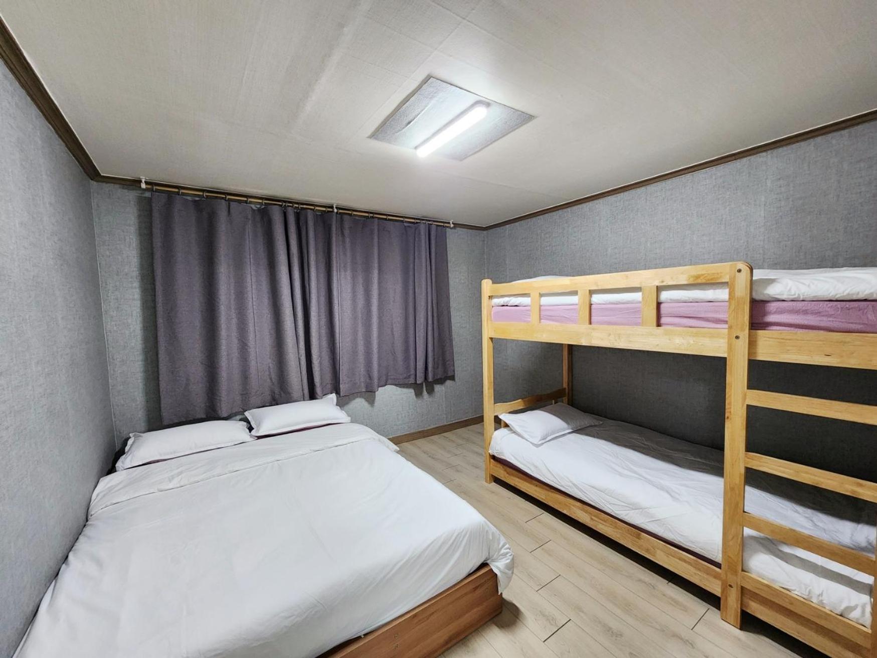 Hotel 1012 House Namsan à Séoul Chambre photo